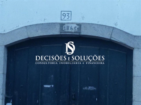 Detached house to restore T5