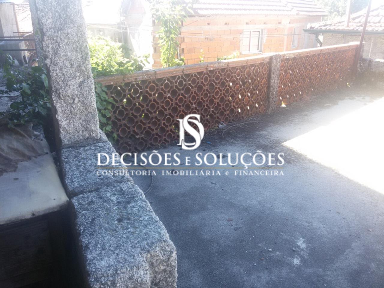 Moradia para Restaurar T5