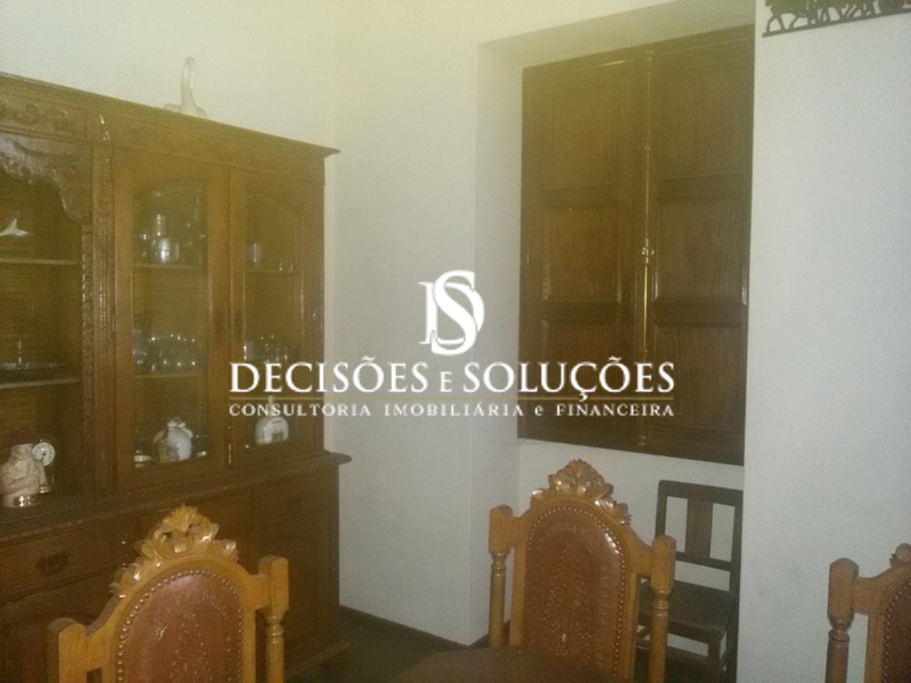 Moradia para Restaurar T5